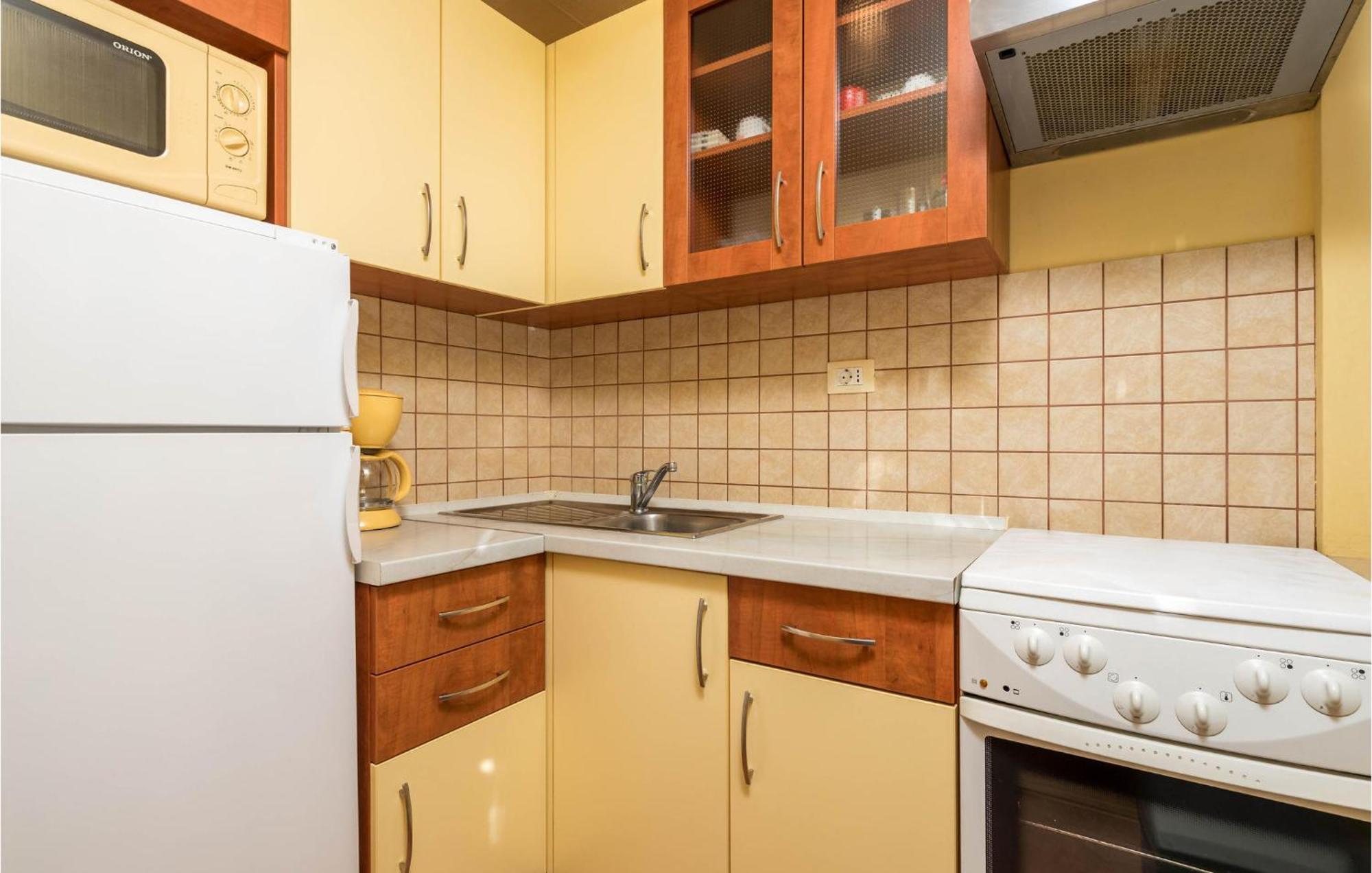 Stunning Apartment In Lovran With Kitchen Esterno foto